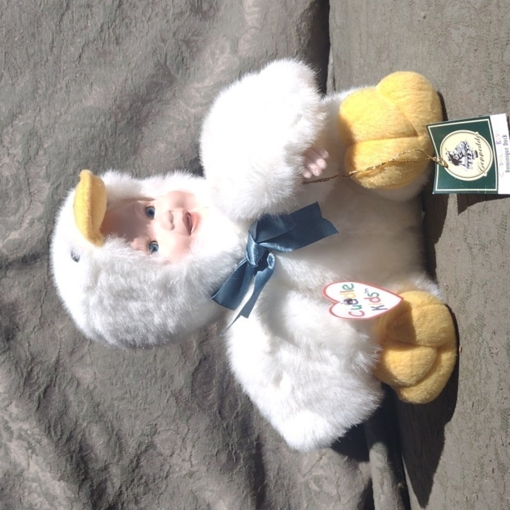 Geppeddo Cuddle Kids Duck Dominique Plush Porcelain Face & Hands